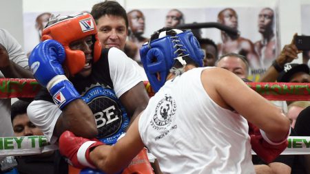 floyd-mayweather-sparring